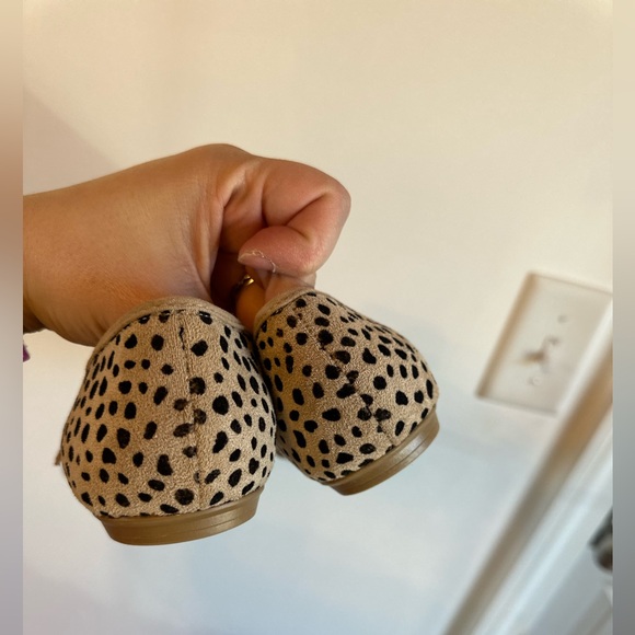 Women’s Leopard Print Mary Jane Flats - Picture 4 of 6